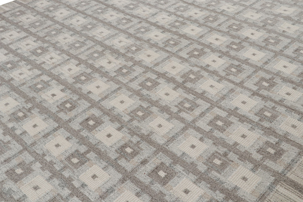 Gray Geometric Scandinavian Kilim