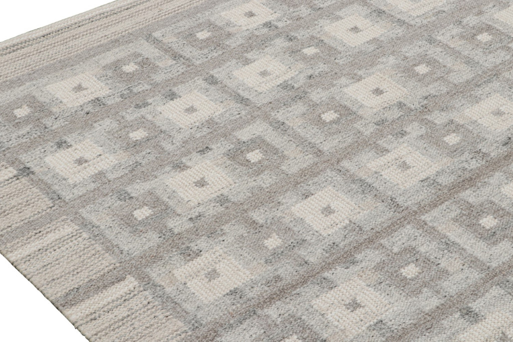 Gray Geometric Scandinavian Kilim