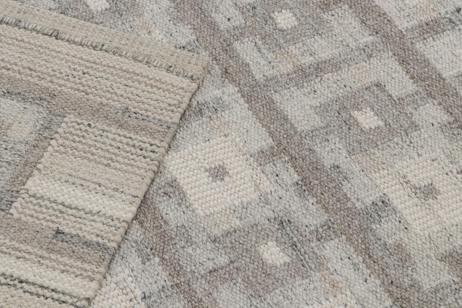 Gray Geometric Scandinavian Kilim