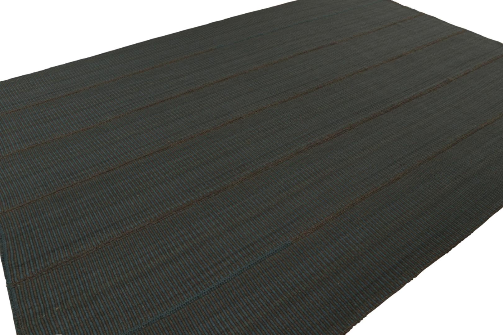 Rug & Kilim’s Contemporary Kilim in Green