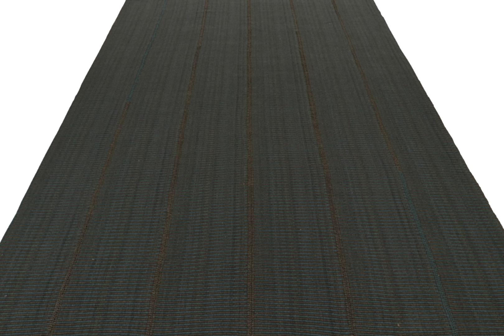Rug & Kilim’s Contemporary Kilim in Green