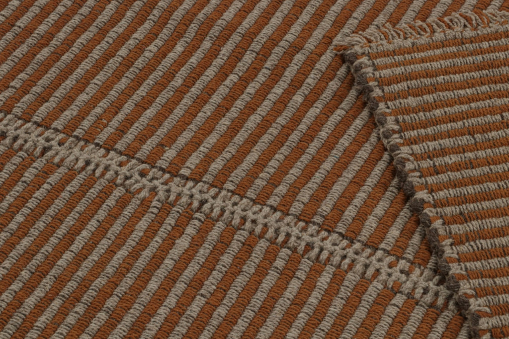 Rug & Kilim’s Contemporary Kilim in Brown