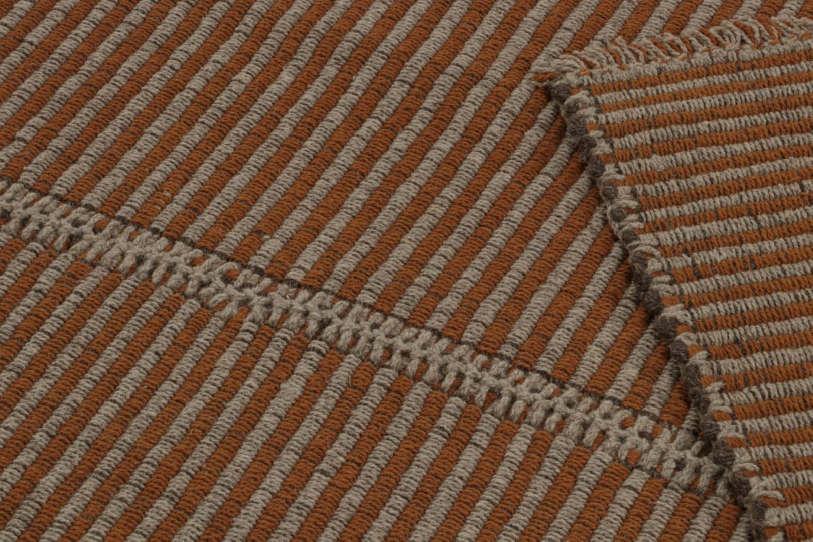Rug & Kilim’s Contemporary Kilim in Brown