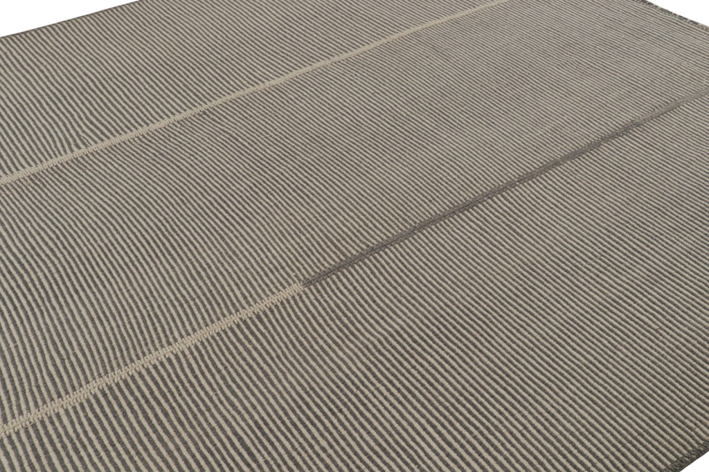 Rug & Kilim’s Contemporary Kilim in Beige and Gray