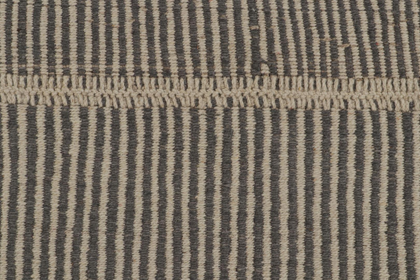 Rug & Kilim’s Contemporary Kilim in Beige and Gray
