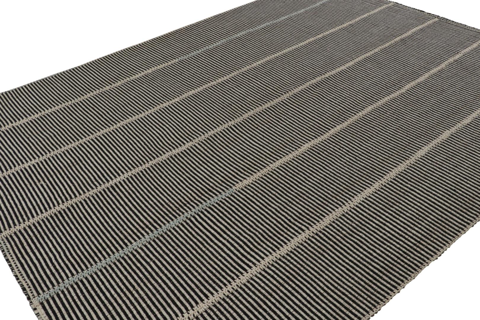 Rug & Kilim’s Contemporary Kilim in Brown