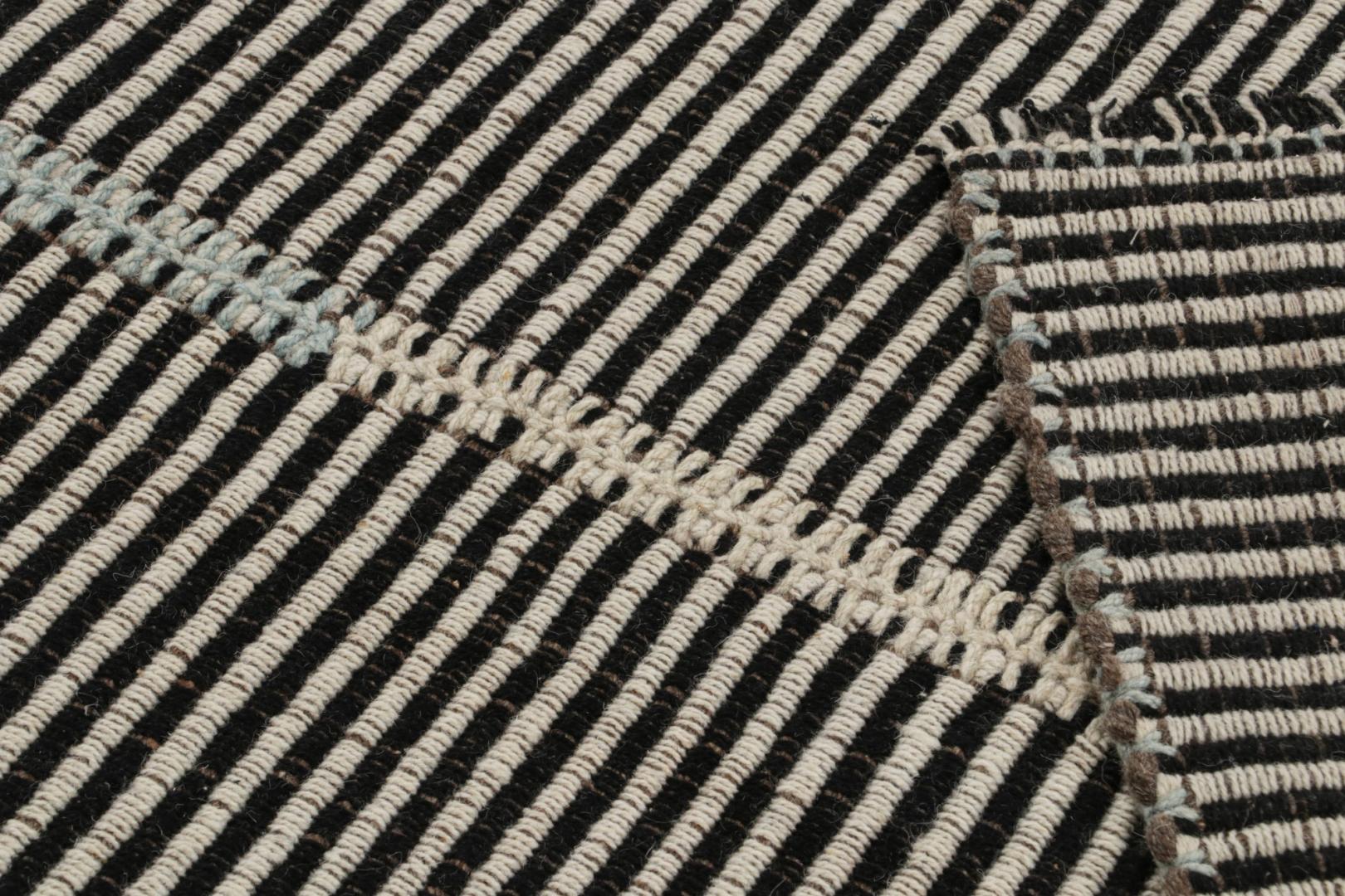 Rug & Kilim’s Contemporary Kilim in Brown