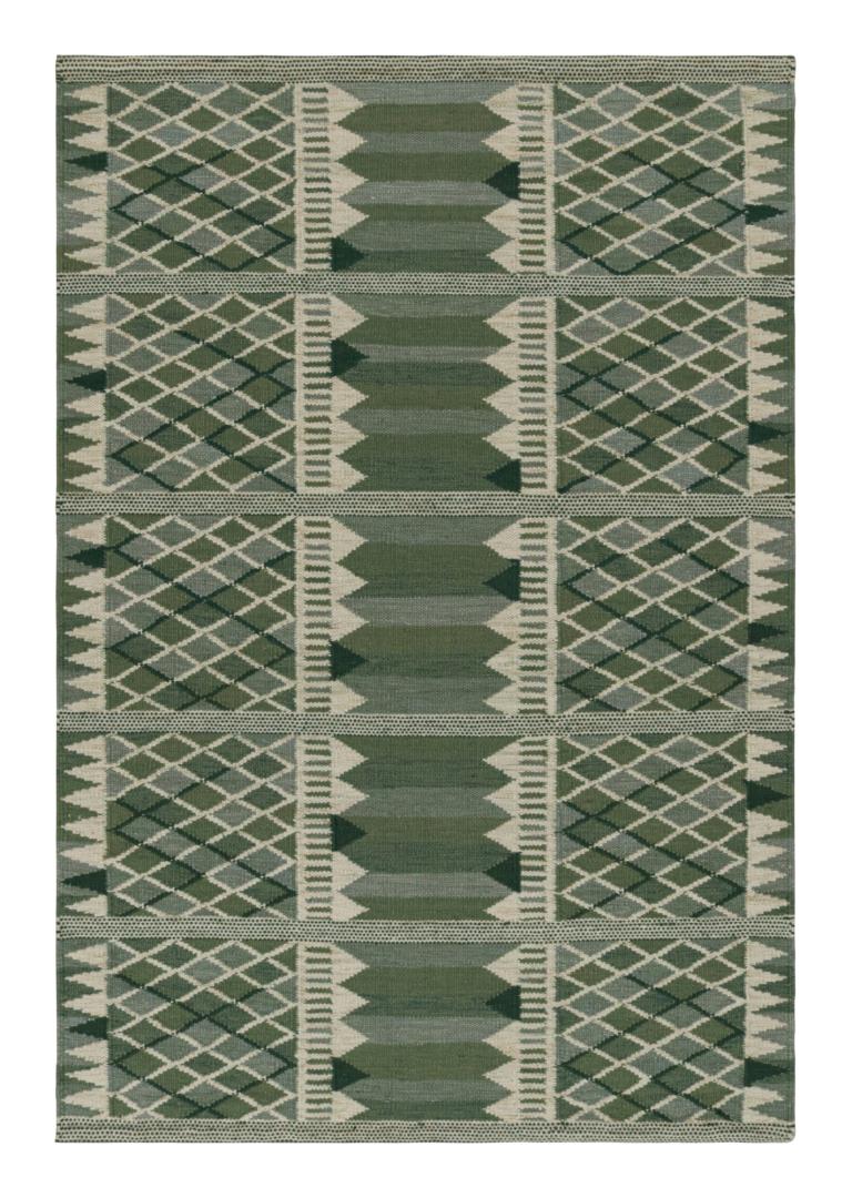 Scandinavian Kilim Rug in Green
