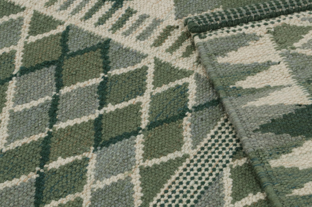 Scandinavian Kilim Rug in Green