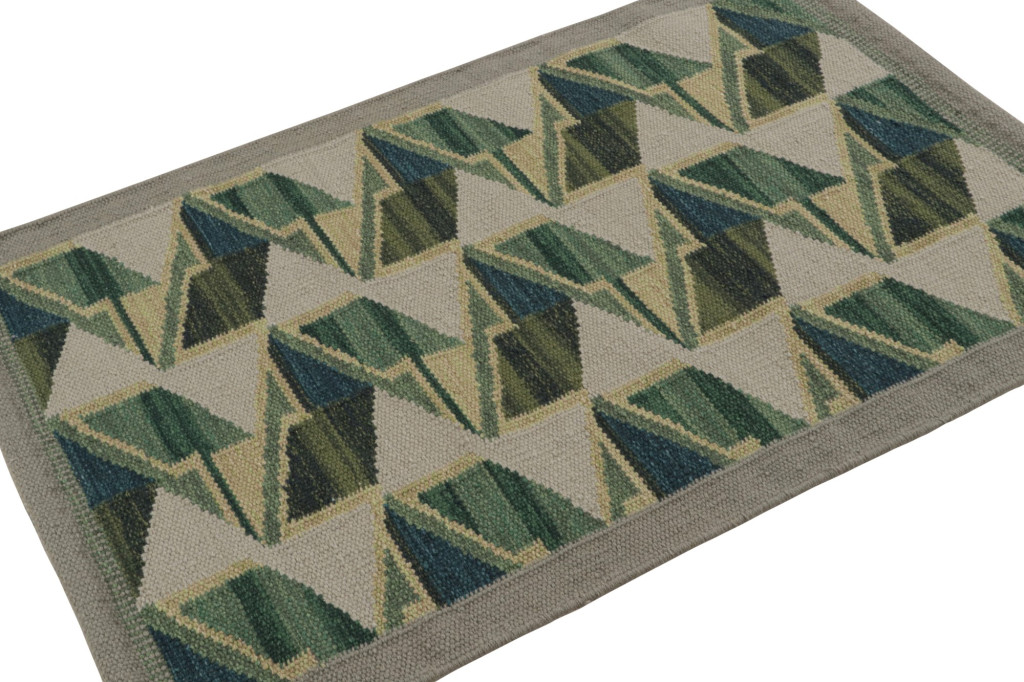 Scandinavian Flatweave Scatter Rug with Geometric Patterns