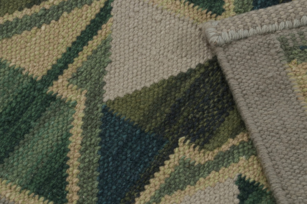 Scandinavian Flatweave Scatter Rug with Geometric Patterns