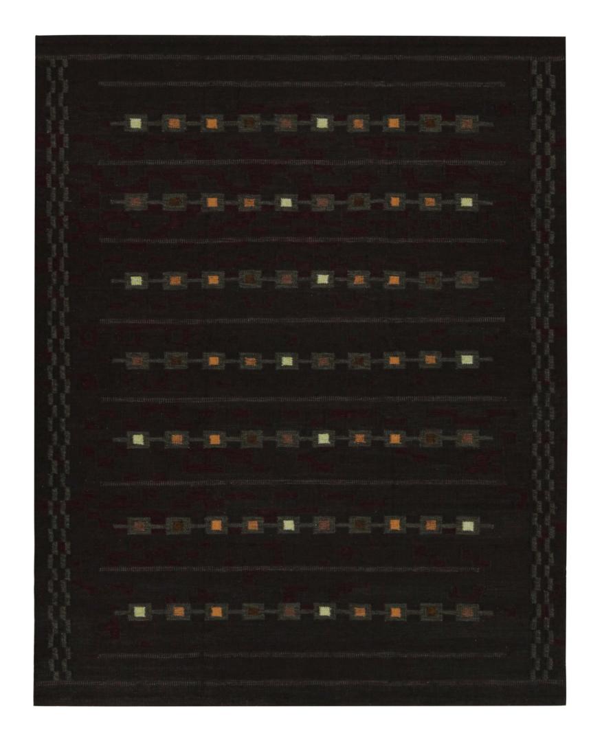 Scandinavian Kilim Rug with Geometric Patterns
