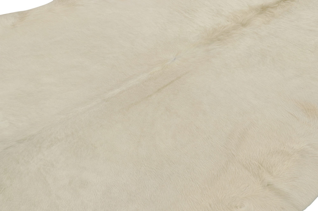 Modern Cowhide Rug in Off-White
