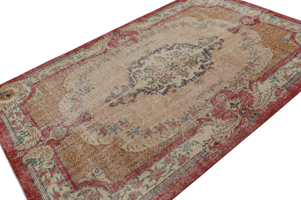 Vintage Zeki Müren European Style Rug