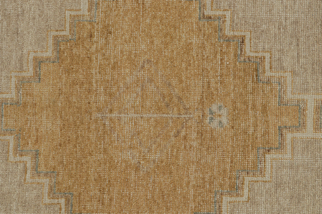 Modern Rug with Geometric Patterns