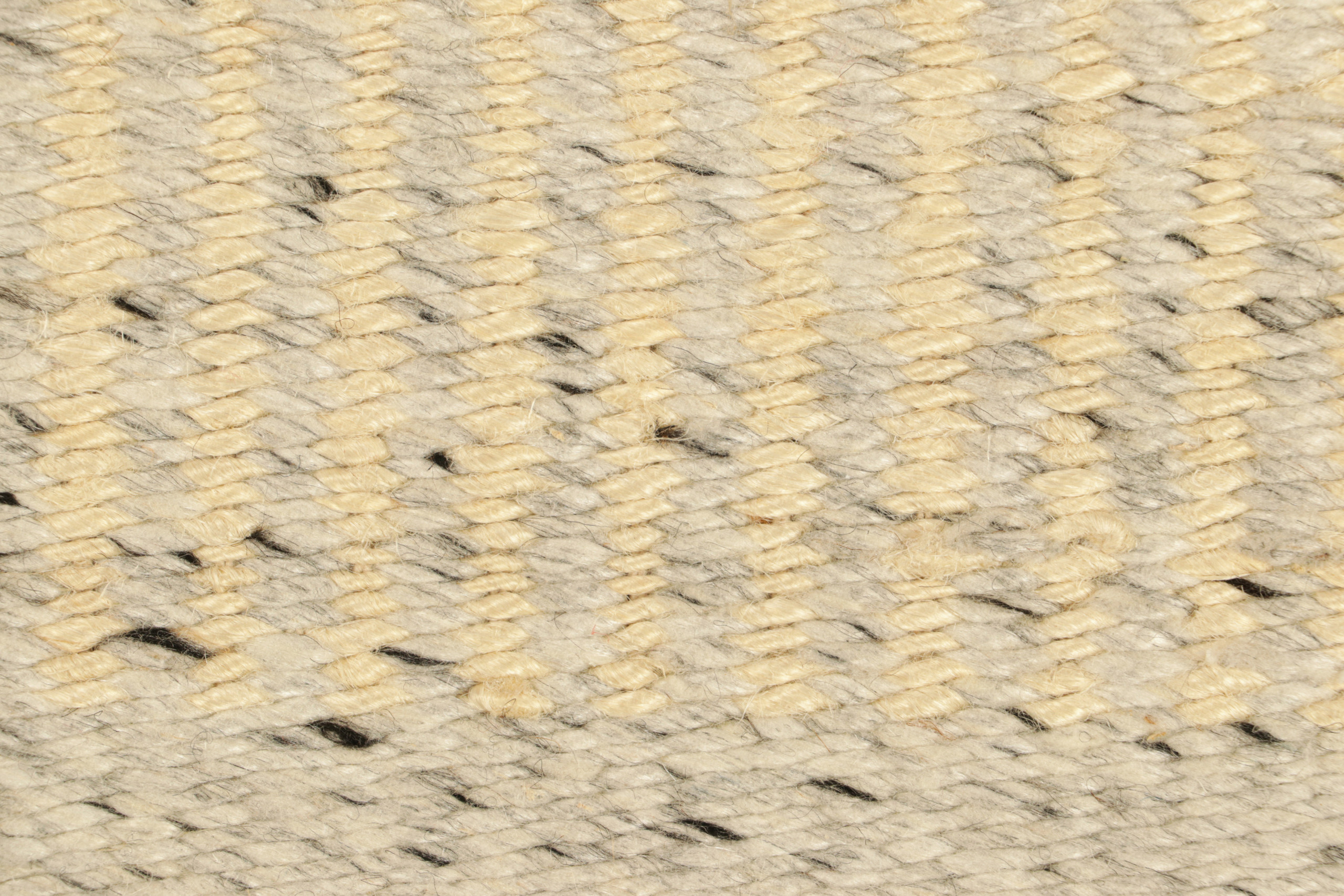 5024171 HANDWOVEN 3