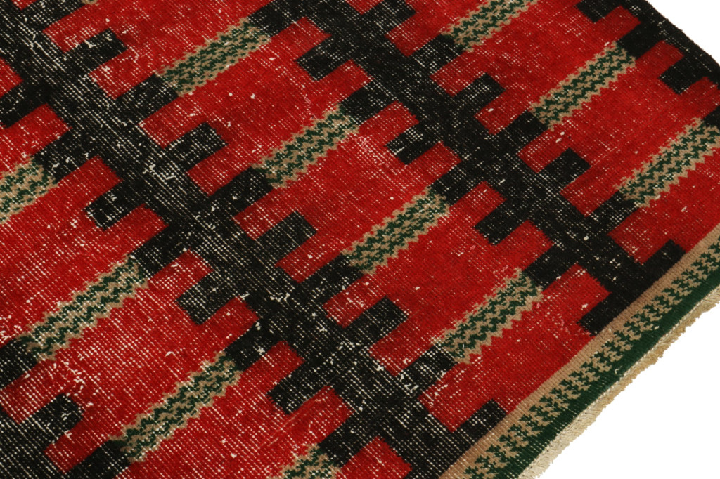 Zeki Müren Rugs