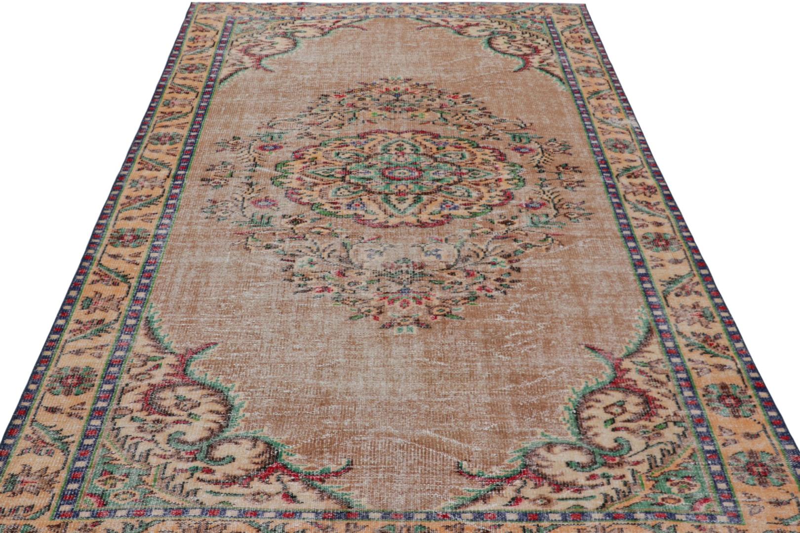 Vintage Zeki Müren European Style Rug