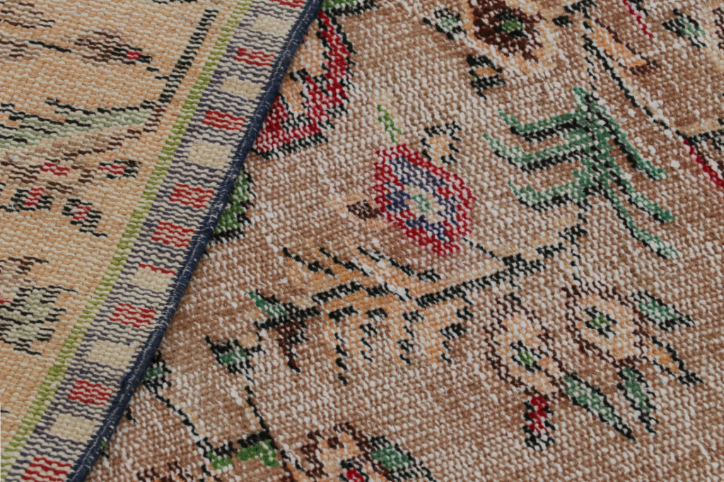 Vintage Zeki Müren European Style Rug
