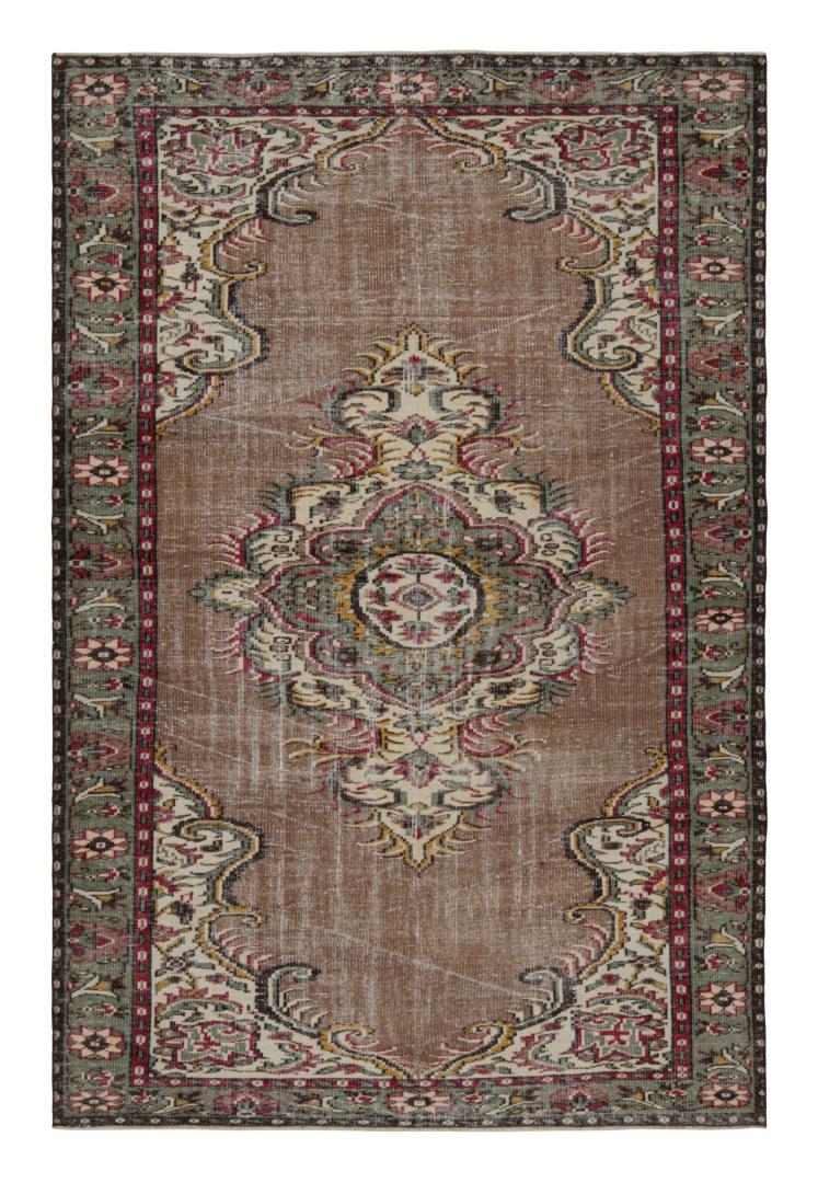 Vintage Zeki Müren European Style Rug