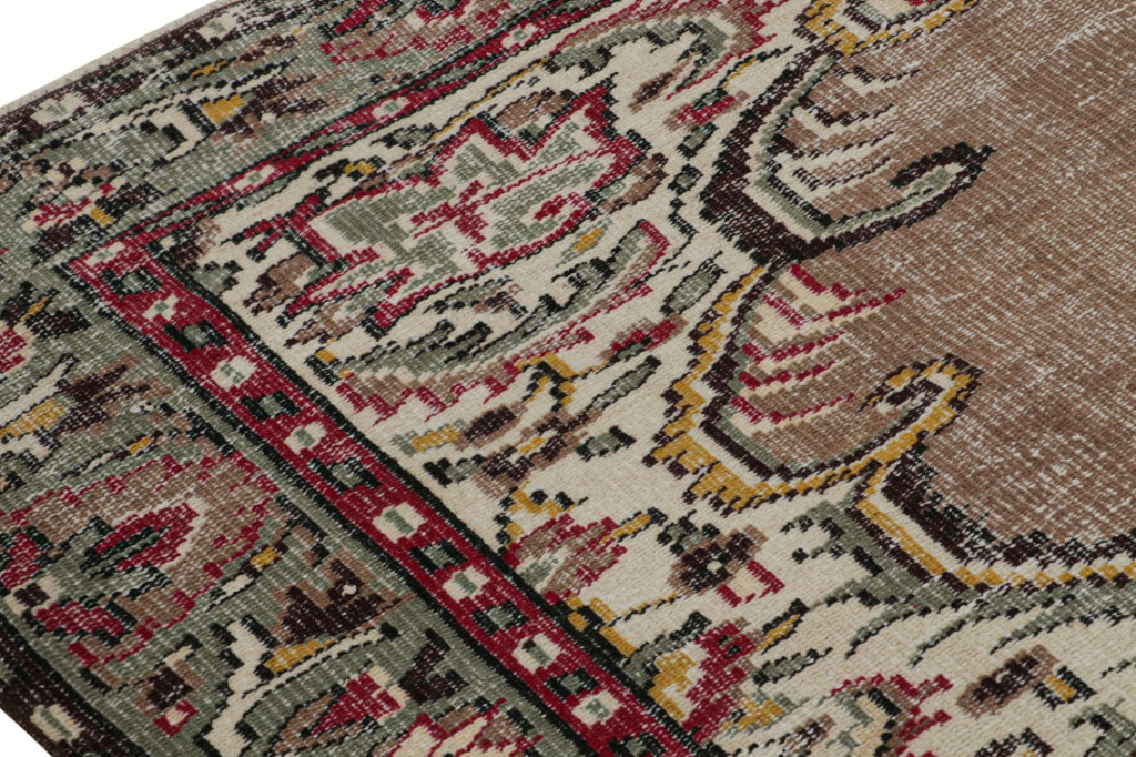 Vintage Zeki Müren European Style Rug