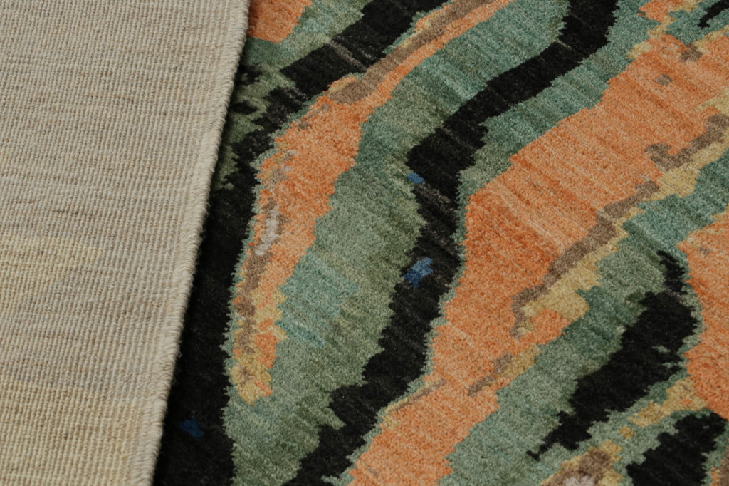 Modern Chinese Pictorial Dragon Rug