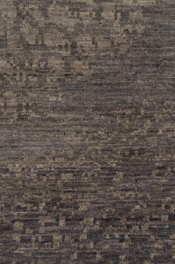 Modern Rug with Geometric Patterns