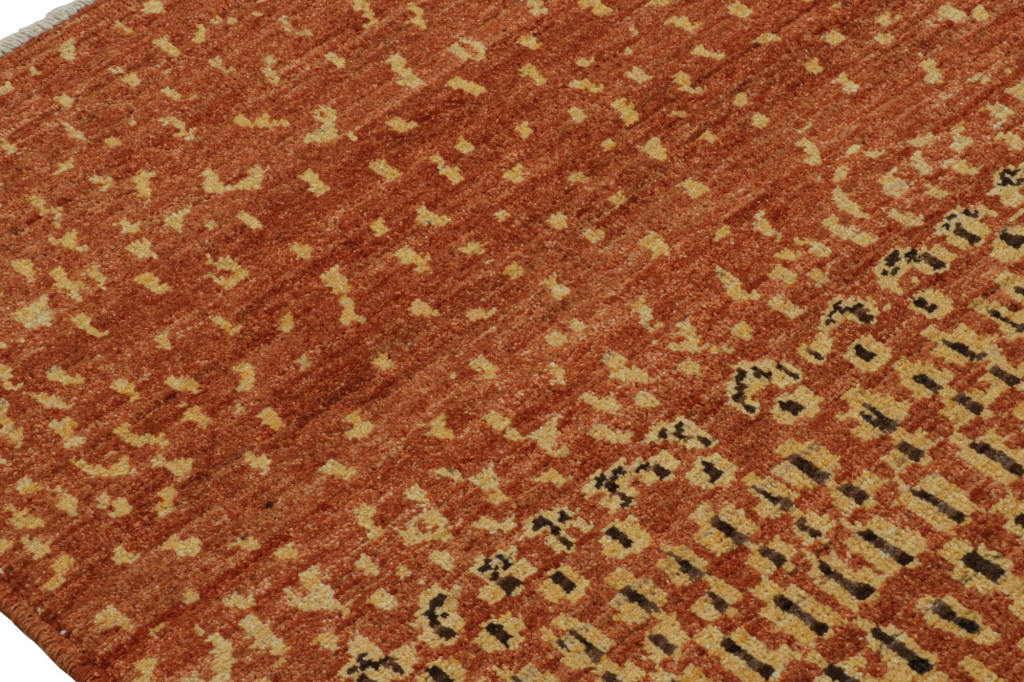 Moroccan rug in Brown and Gold