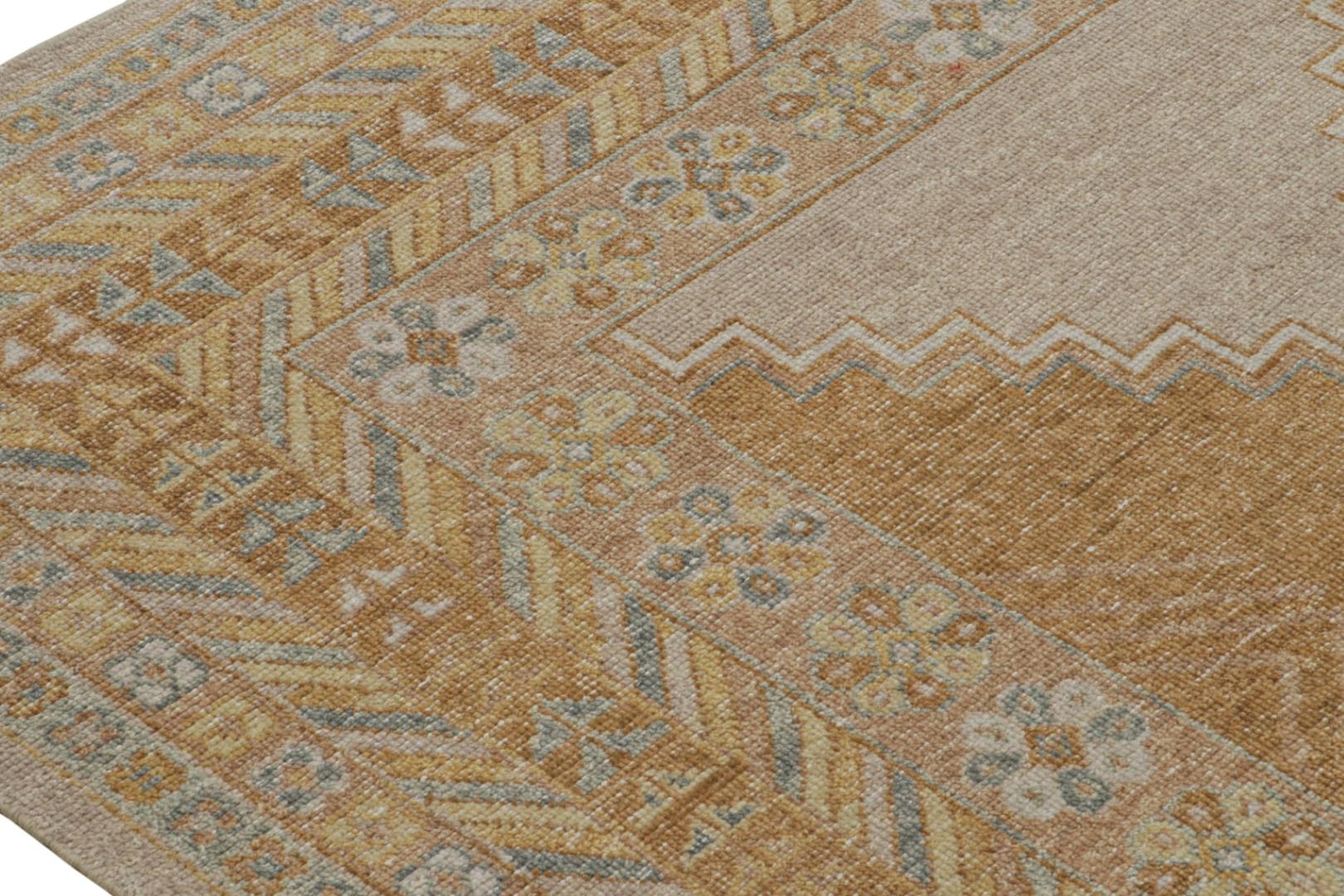 Distressed Modern Rug in Black
