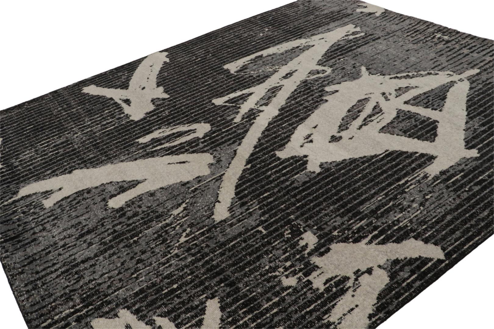 Distressed Modern Rug in Black