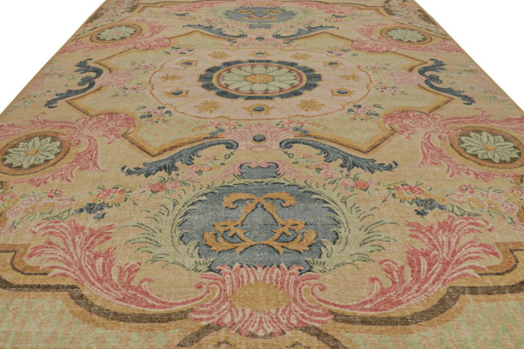 Contemporary Rug with Floral Patterns