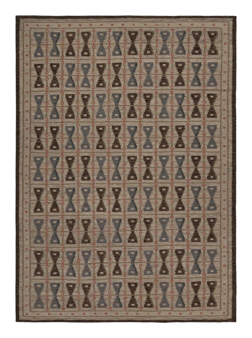 Scandinavian Kilim Rug With Hourglass Geometric Patterns