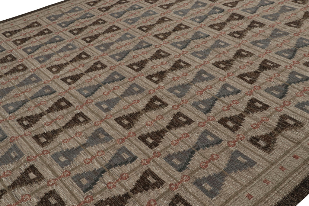Scandinavian Rug With Hourglass Geometric Patterns