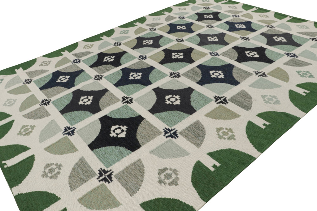 Scandinavian Kilim Rug with Geometric Patterns