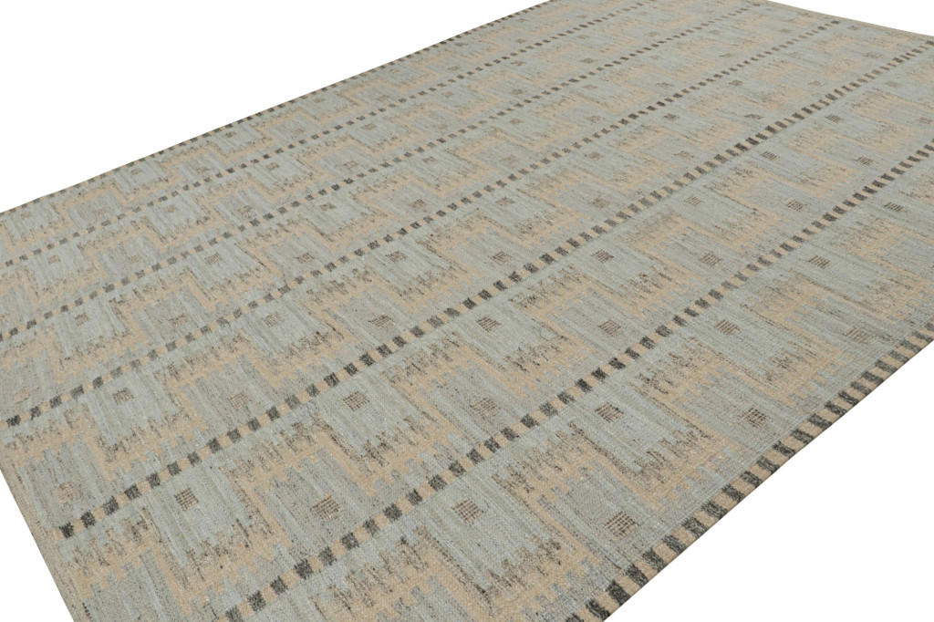 Scandinavian Outdoor Kilim Rug with Geometric Patterns