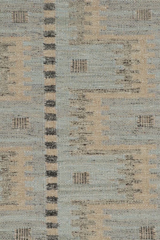 Scandinavian Outdoor Kilim Rug with Geometric Patterns