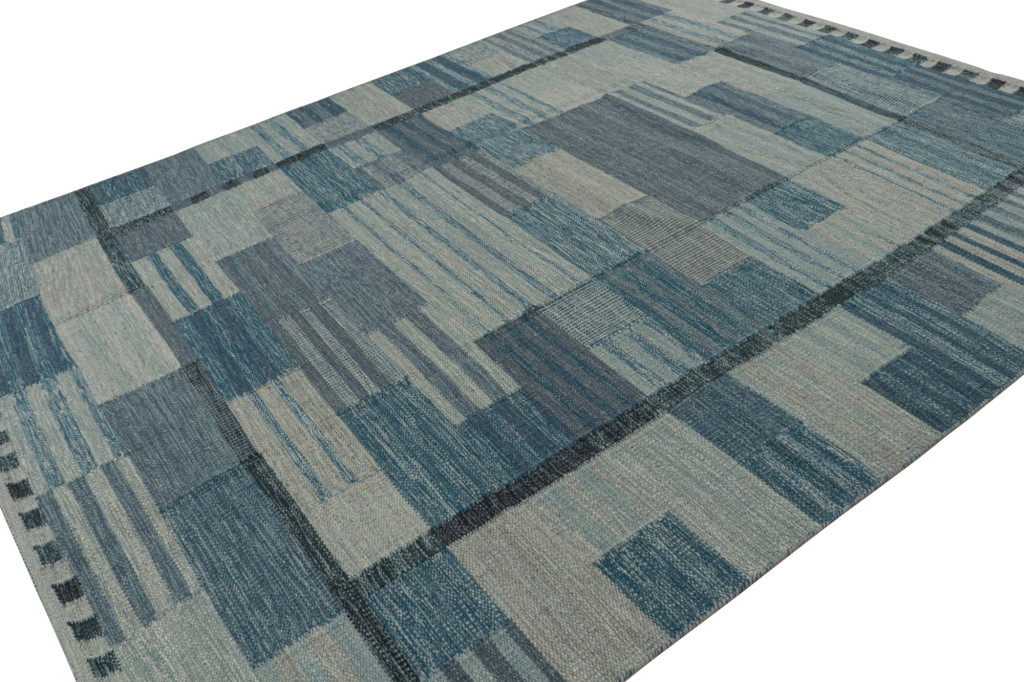 Scandinavian Custom Kilim Rug with Geometric Patterns