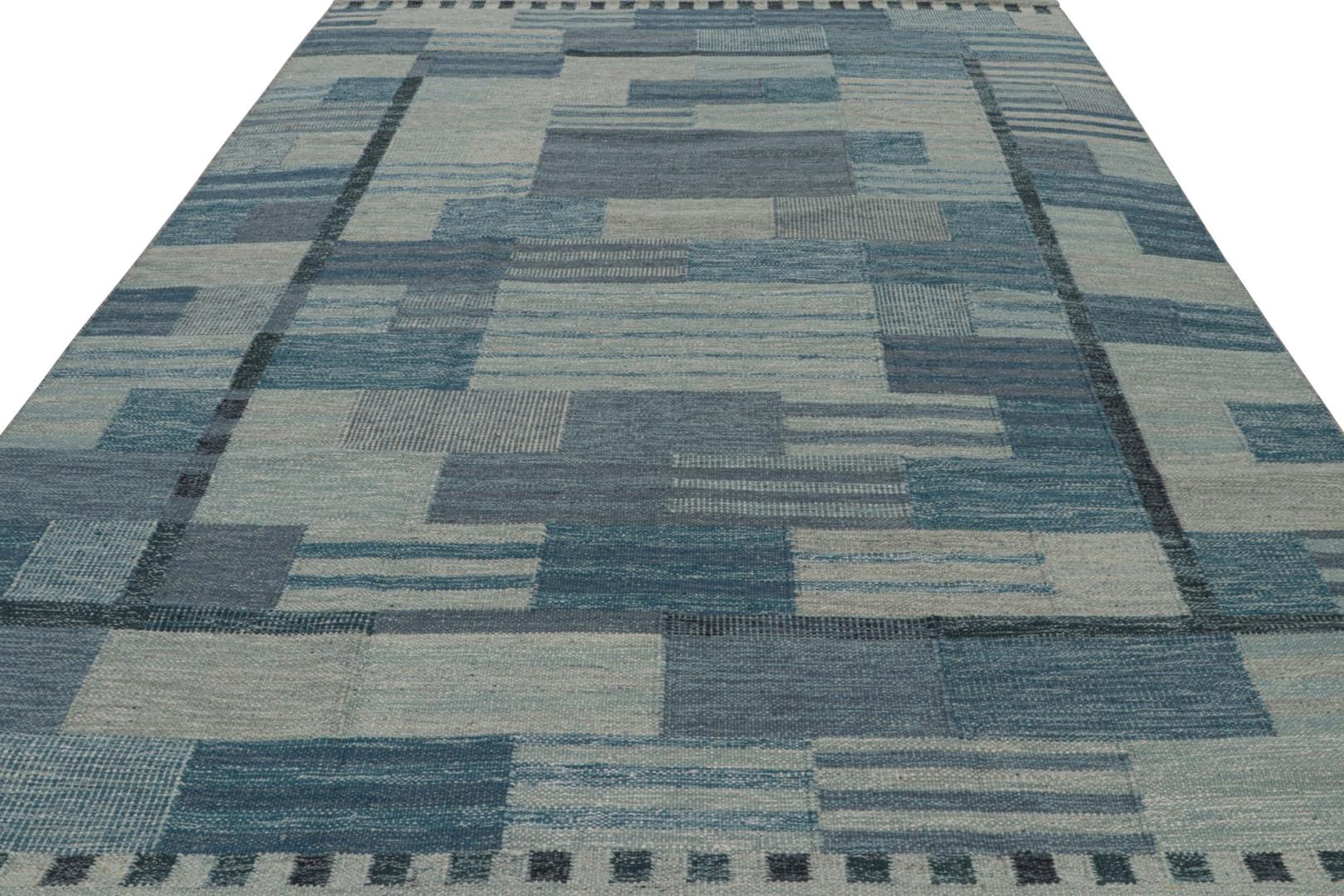 Scandinavian Custom Kilim Rug with Geometric Patterns