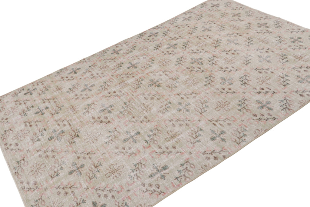 Zeki Muren rug