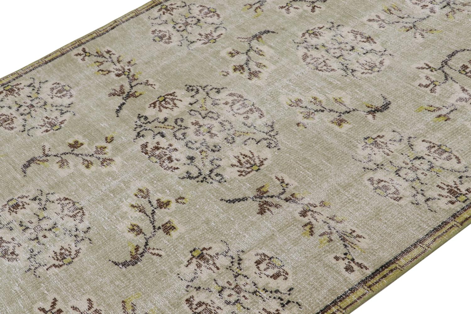 Zeki Muren rug
