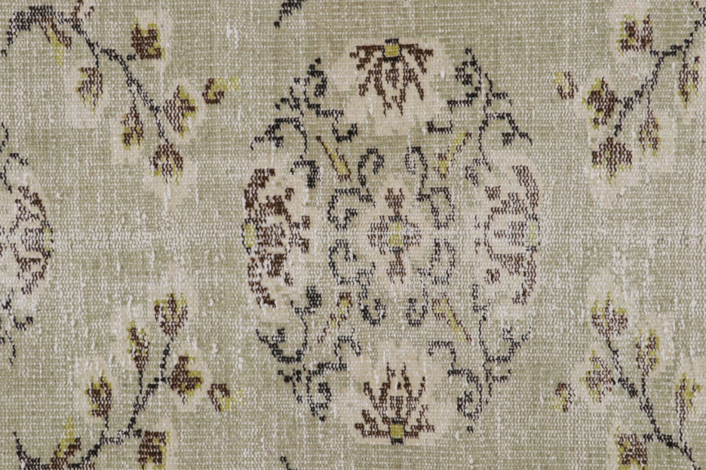 Zeki Muren rug