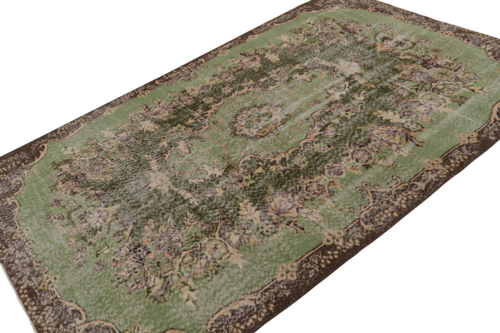Zeki Muren rug