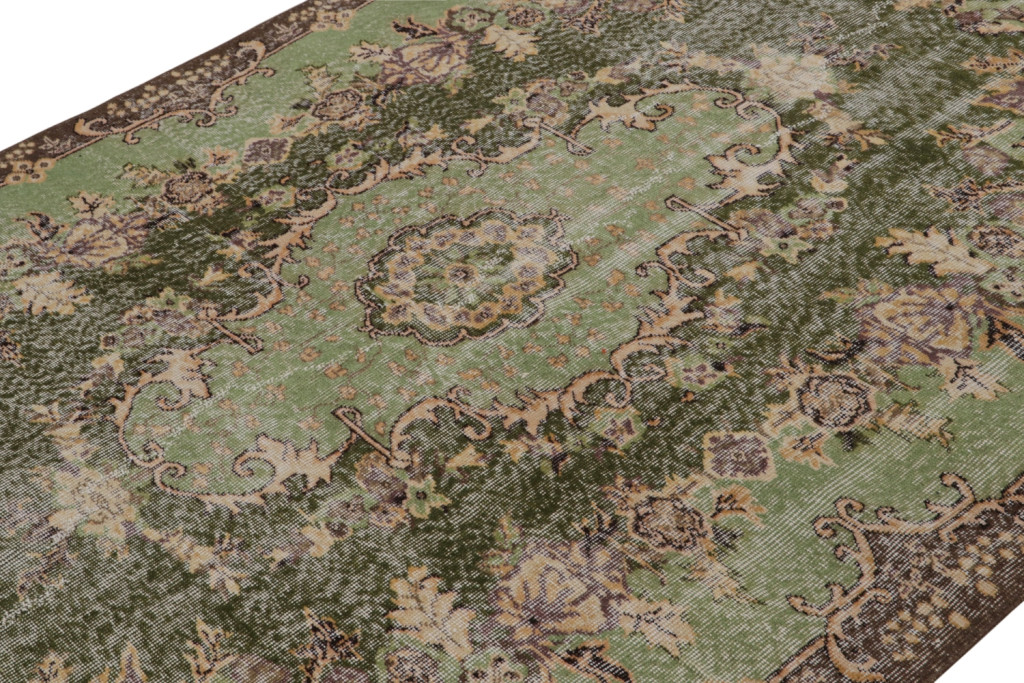 Zeki Muren rug