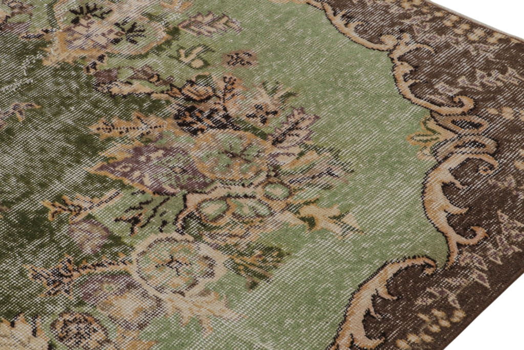 Zeki Muren rug