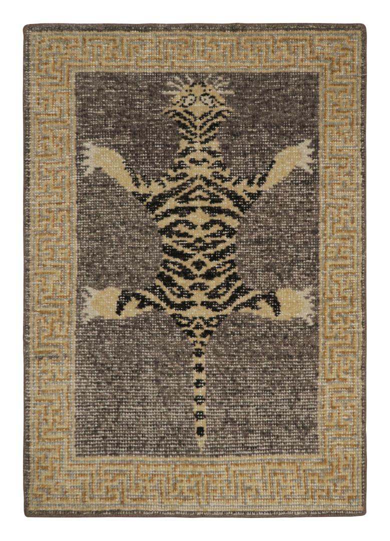 Modern Tiger Skin Accent Pictorial Rug