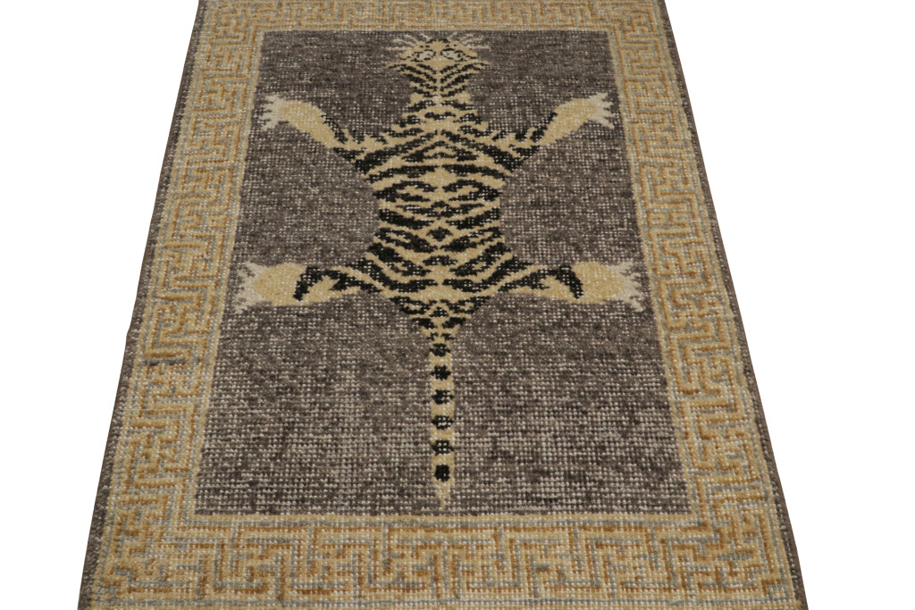 Modern Tiger Skin Accent Pictorial Rug