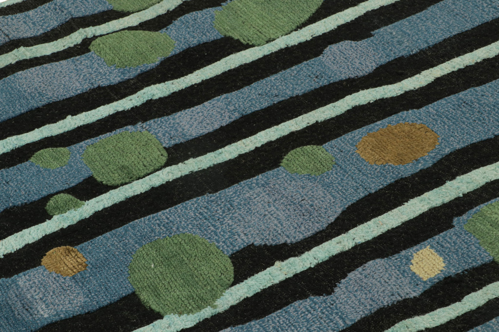Scandinavian Rug with Geometric Patterns