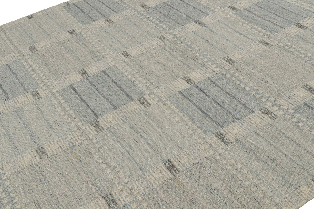 Scandinavian Custom Rug Design with Geometric Patterns