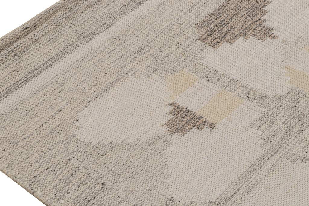 Scandinavian Kilim Rug with Geometric Patterns