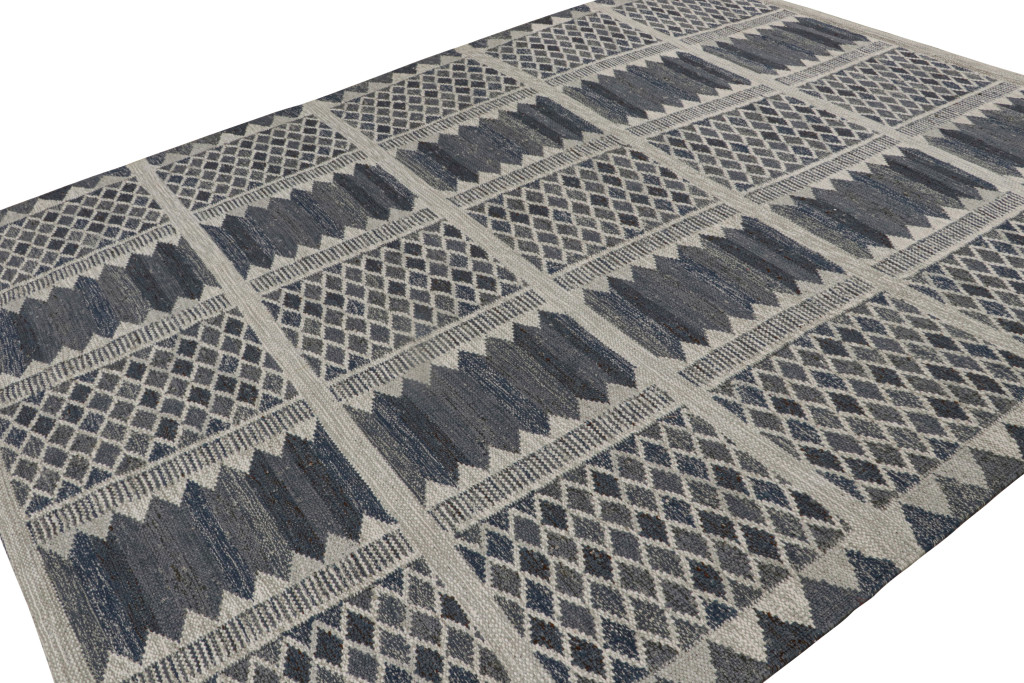 Scandinavian Rug with Geometric Patterns